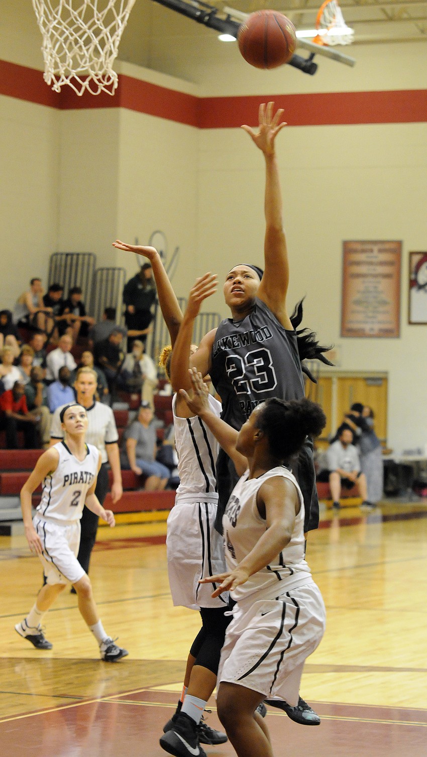 Lakewood Ranch junior LaDazhia Williams finished with 16 points and four rebounds.