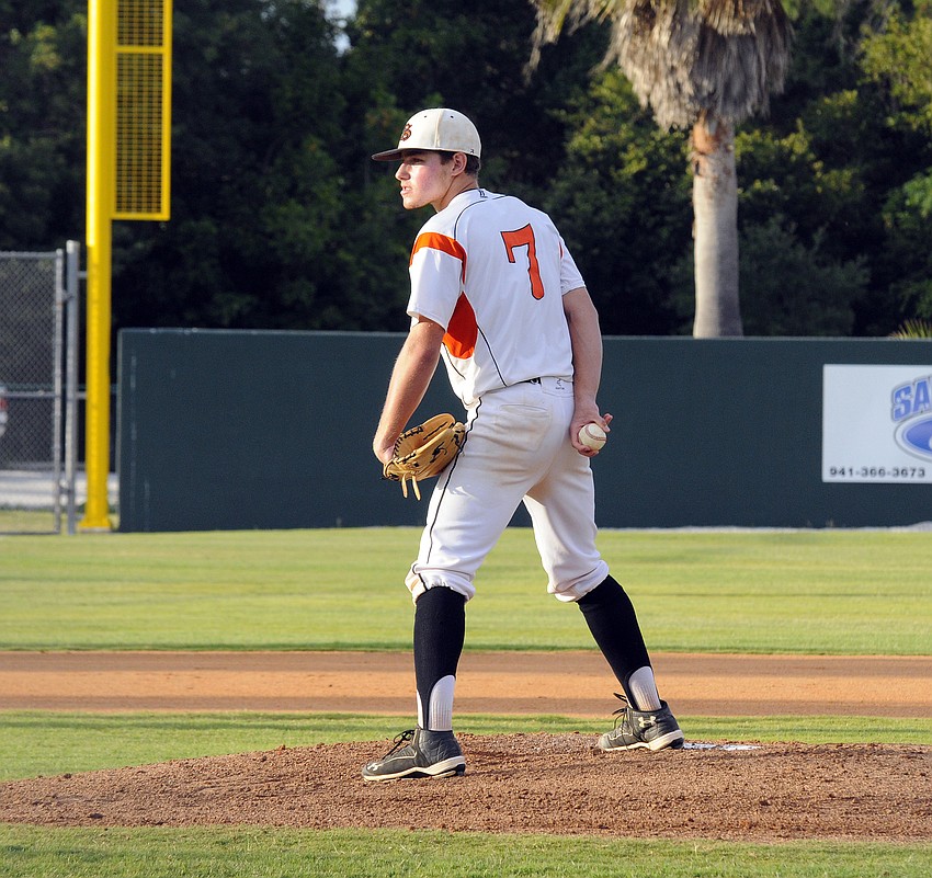 Sarasota junior right-hander Nick Long earned the win on the mound, tossing his first complete game of the season in the Class 7A-Region 3 semifinals versus Lakewood Ranch May 5.