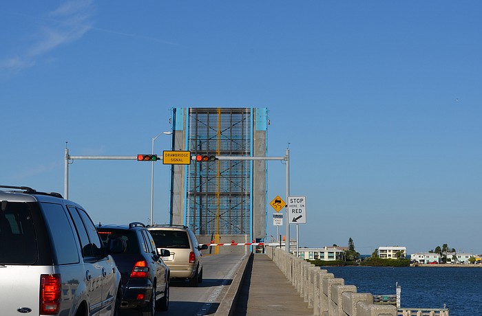 Town Manager Dave Bullock says if the Sarasota-Manatee area canâ€™t manage traffic more efficiently in season, itâ€™s in danger of losing both tourists and residents to areas that can.