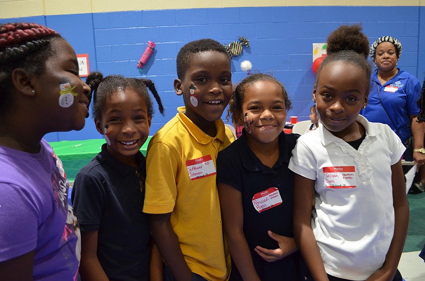 Quinteria Dailey, Talasia Lamb, DeAnwar Johnson, Renejah Rivers and Taliyah Durn each had snowmen painted on their faces.