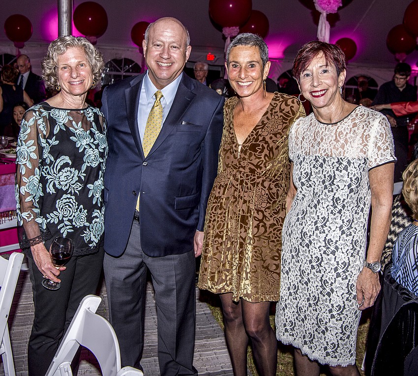 Steve and Amy Hoffman, Nelle Miller and Roz Mazur