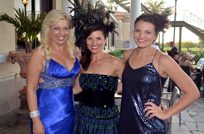 Wanta Martinette with Violeta and Ashley Huesman