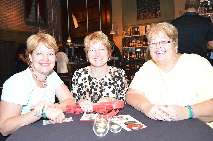 Leslie, Amy and Claudia Nulty