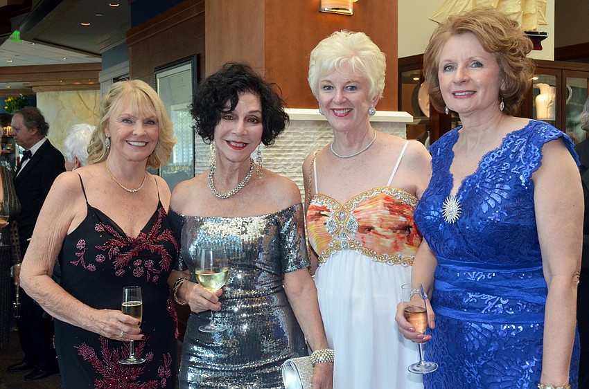 Co-Chair Carol English, Elissa Soyka, Cheryl Maclauchlan and Rhonda Lay