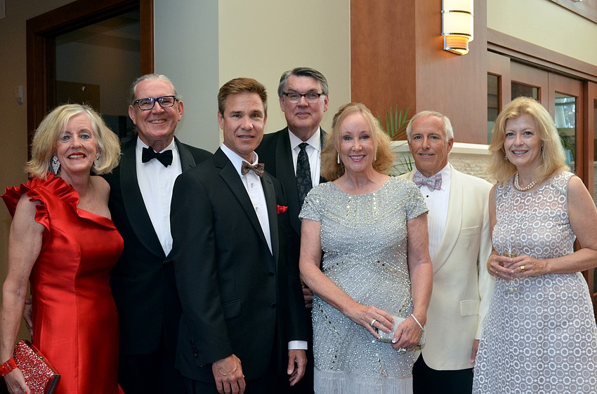 Annette and Bob Lloyd, Lee Duffey, Jim Rogue, Katie and Tom Cornell and Jenny Duffey