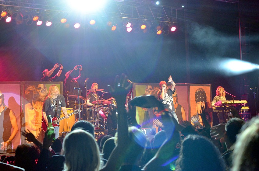 Guests enjoyed a private concert with Bret Michaels at The Firefly Gala.
