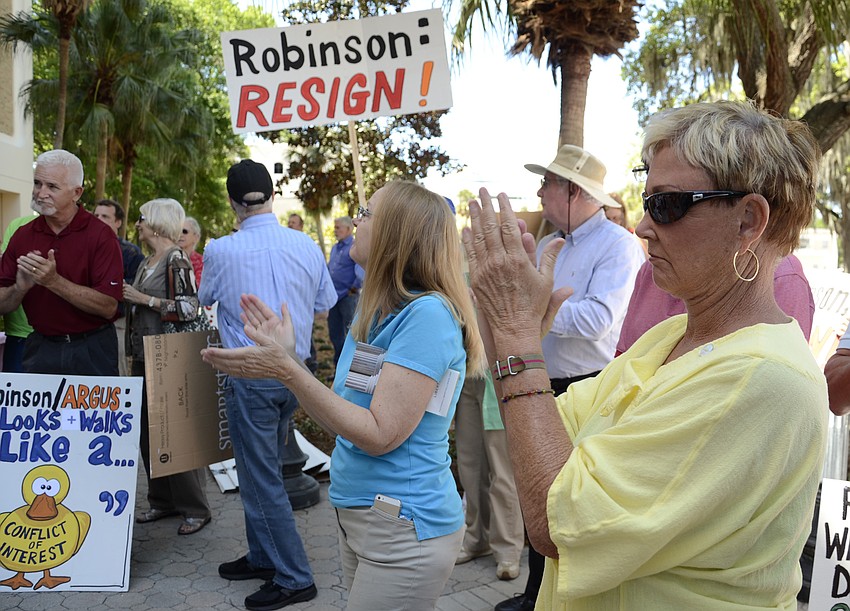 Nokomis resident Gayle Zentz said she thought Commissioner Christine Robinson's dual role on the board and with Argus is a conflict of interest.