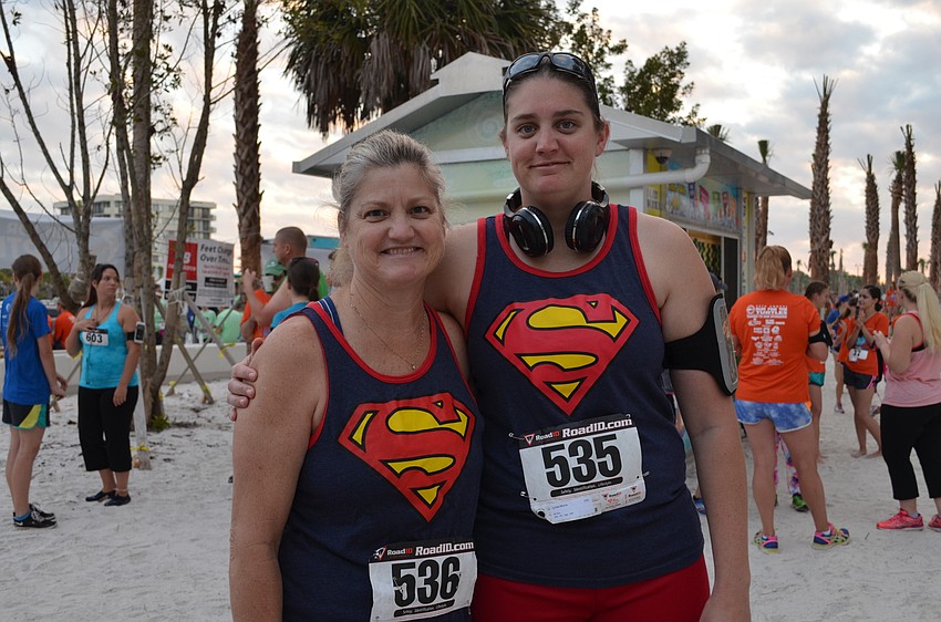 Nancy and Katie Morris before the race.