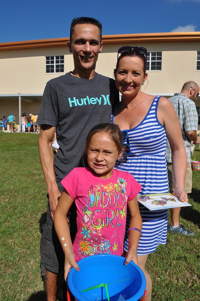 Brett and Faith Gibbons attend with Brett’s fiancé, Brittni Murphy.