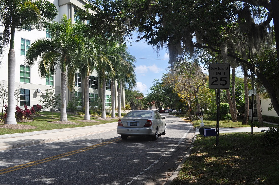 Despite the reduction in speed from U.S. 41 to Old Bradenton Road, Ringling College of Art and Design staff and students say cars frequently speed through the campus â€” a hazard they hoped to eliminate by closing the street to vehicular traffic.