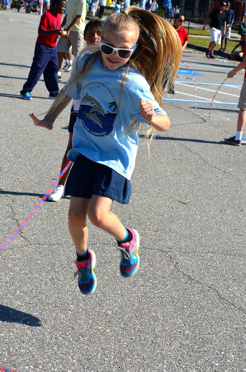 Imagy Larawas focuses on her feet.