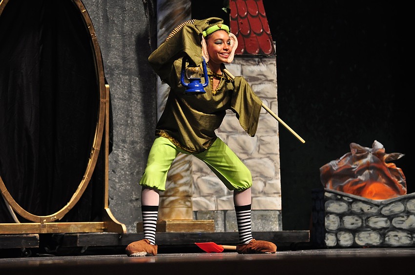 Emely Fernandez, as Dopey, provides plenty of laughs for the crowd.