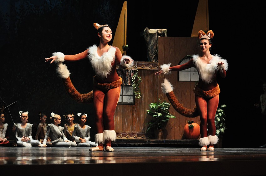 Madelyn Naylor and Sierra Shelton are foxes.