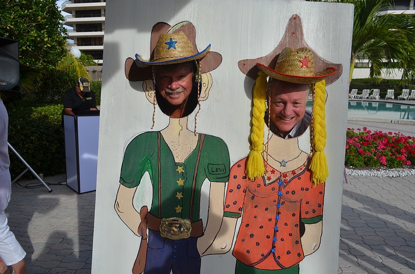 Association President Hugh Farringdon and Bill Hemmer