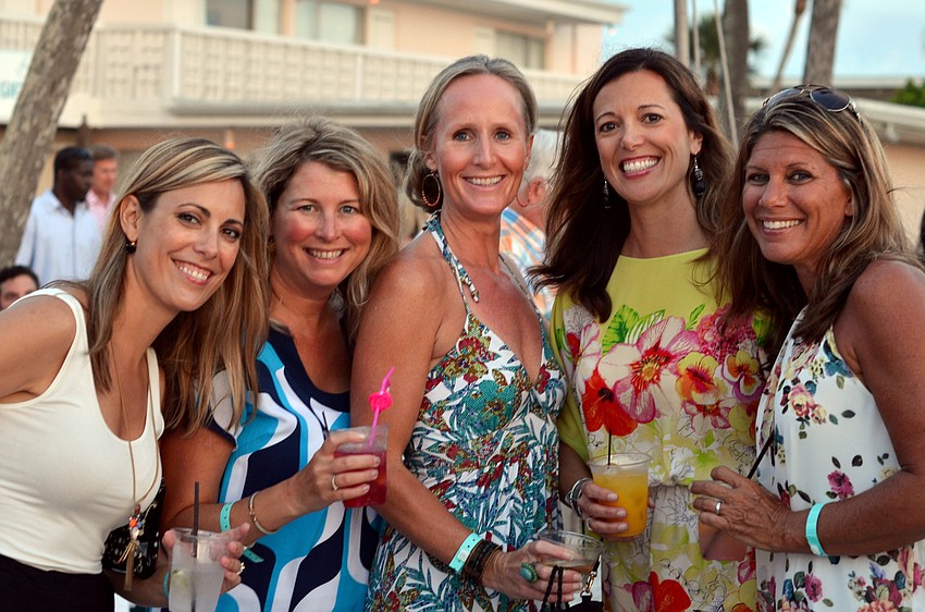 Kelly Crowley, Lori Barton, Kelley Lear, Gillian Dorociak and Wendy Milburn