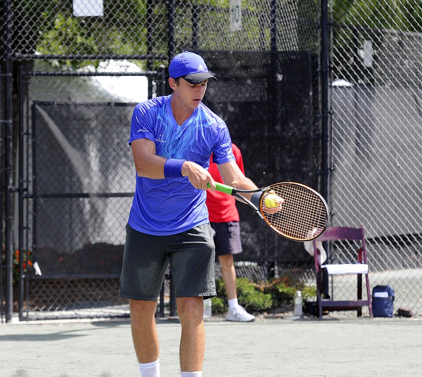 Colombia’s Alejandro Gonzalez prepares to serve the ball during the opening round of the Sarasota Open April 14.