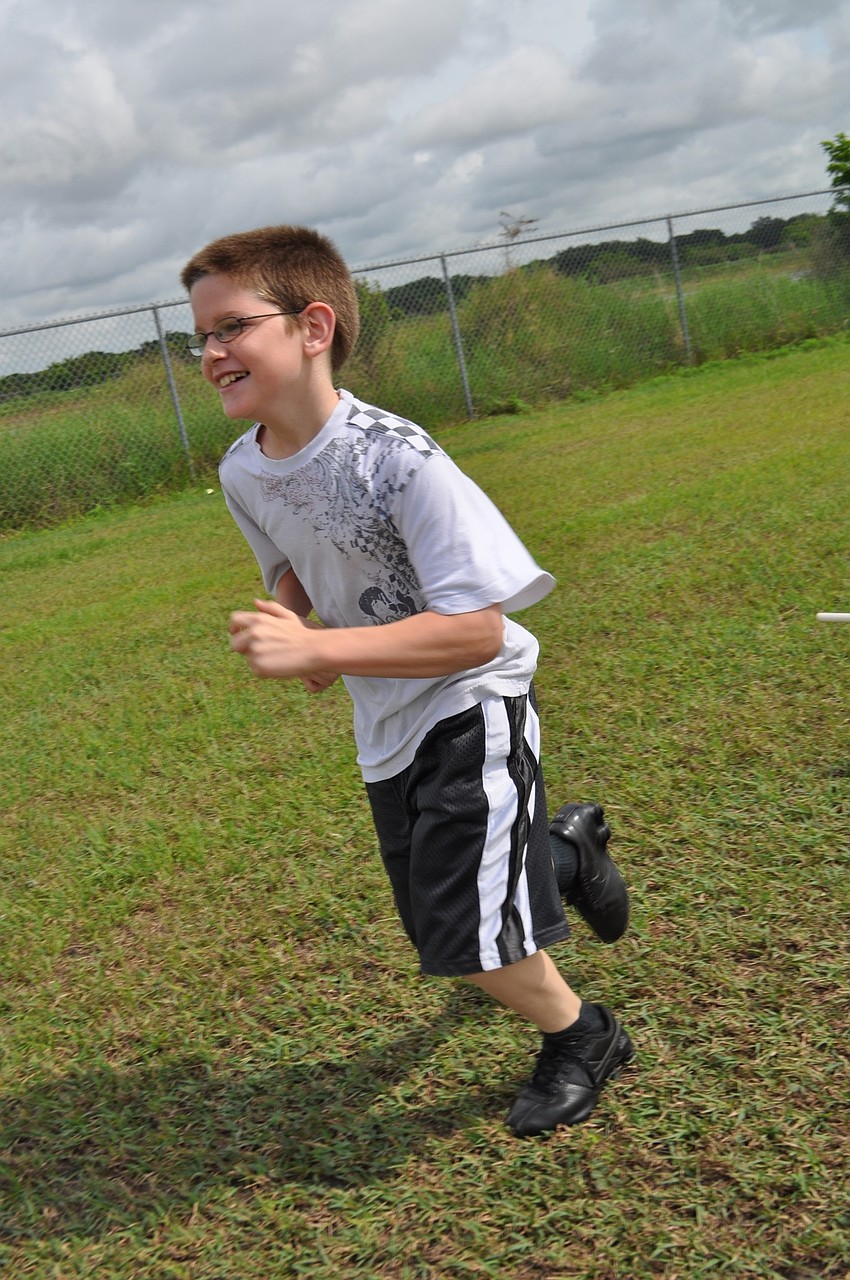 Paul Pasqualicchio sprints early on in the walk.