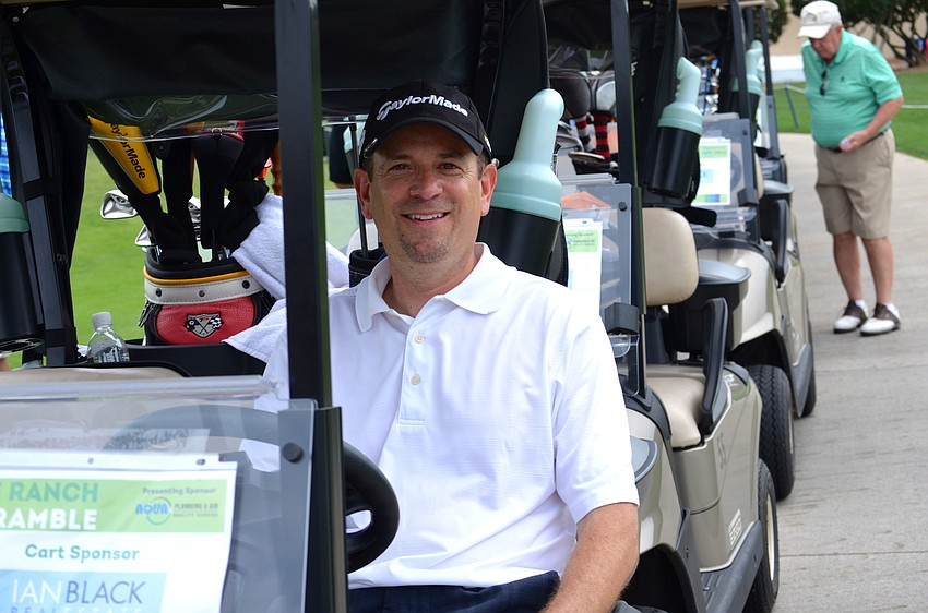 Tom McOmber isn’t a member of the alliance, but he doesn’t miss an opportunity to golf.