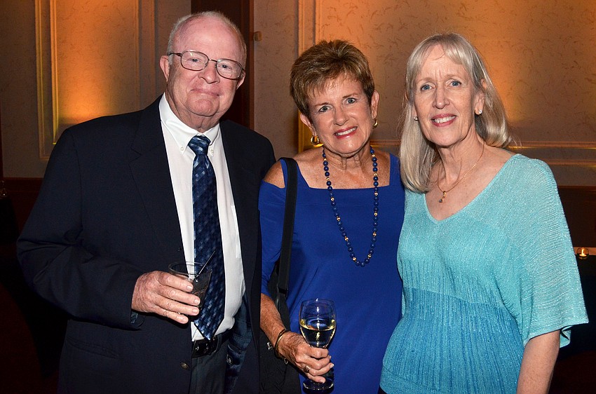 John and Barbara Freeman with Linda Mansperger