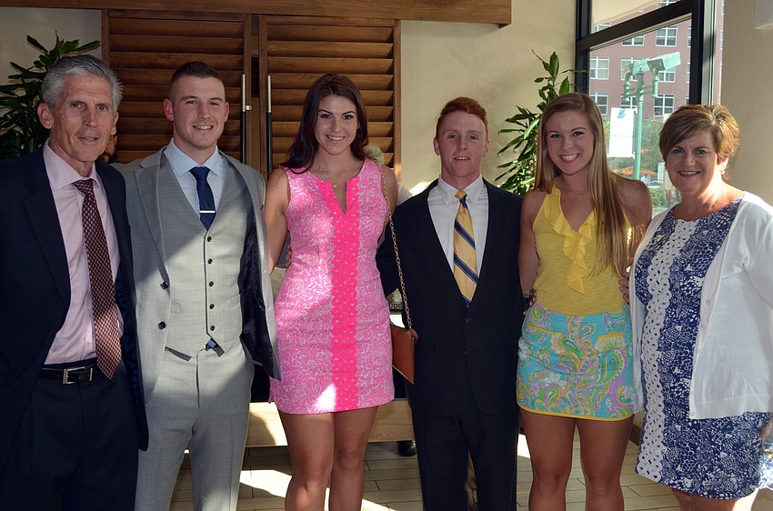Jeff Kaminske, Patrick Shaw, Katie Shaw, Nick Bobbitt, Annie Shaw and 2015 Stephen H. Goldman, M.D. Keystone Medical Professional Award Recipient Laurie Shaw