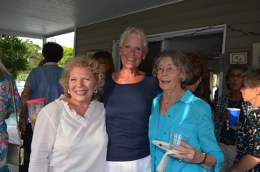Lizzie Brown, Carla Rowan and Shirley Noyes