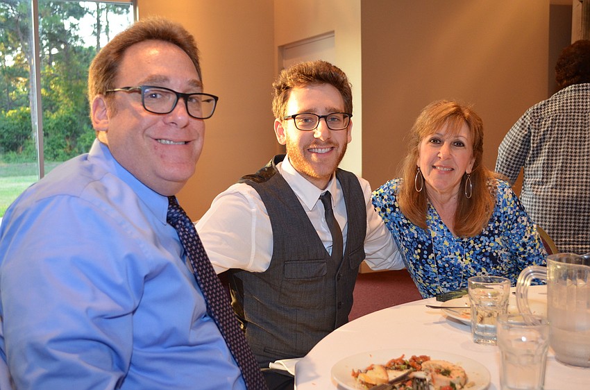 Dr. Joel Felsenfeld with his son Scott and wife Sandi Felsenfeld
