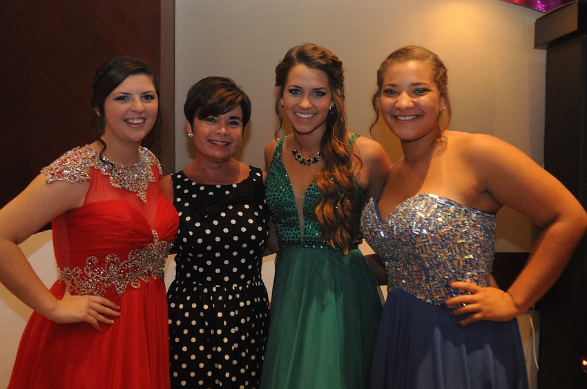 Bailee French, Melissa Koehlinger, Leah Sailer and Christina Glover