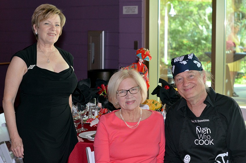 Linda DiGabriel, Linda Beavers and Gary Sweetman