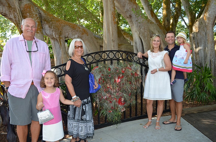 Michael and Jacqueline Vlaming with Charlotte, Heather, Jeff and Hadley Weisenborn