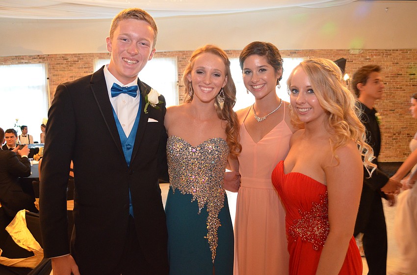 Sam Winegar, MacKenzie Vancleave, Samantha London and Sydney Westman