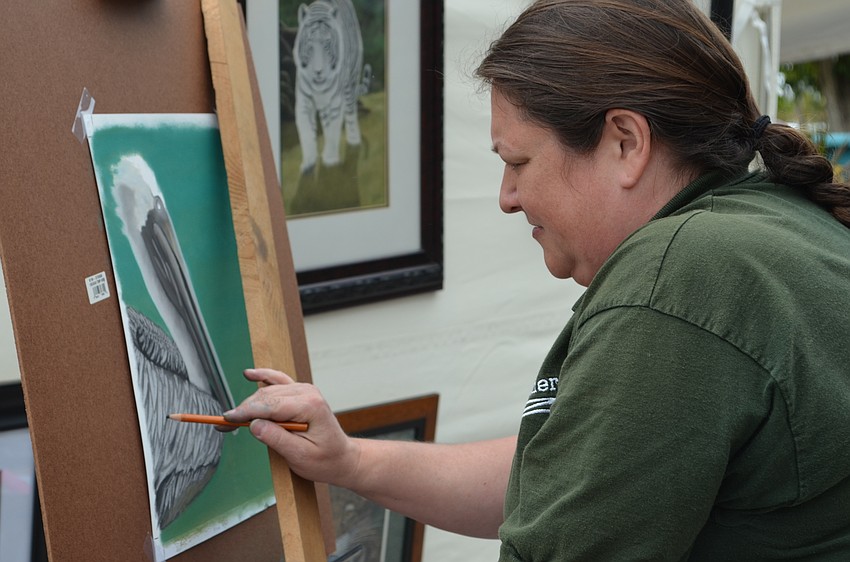 Wendy Somero Bello paints a pelican portrait inspired by Save Our Seabirds.