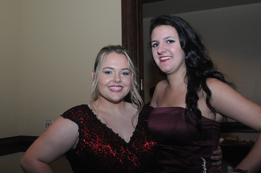 Carly Baker and Delaney Shaff