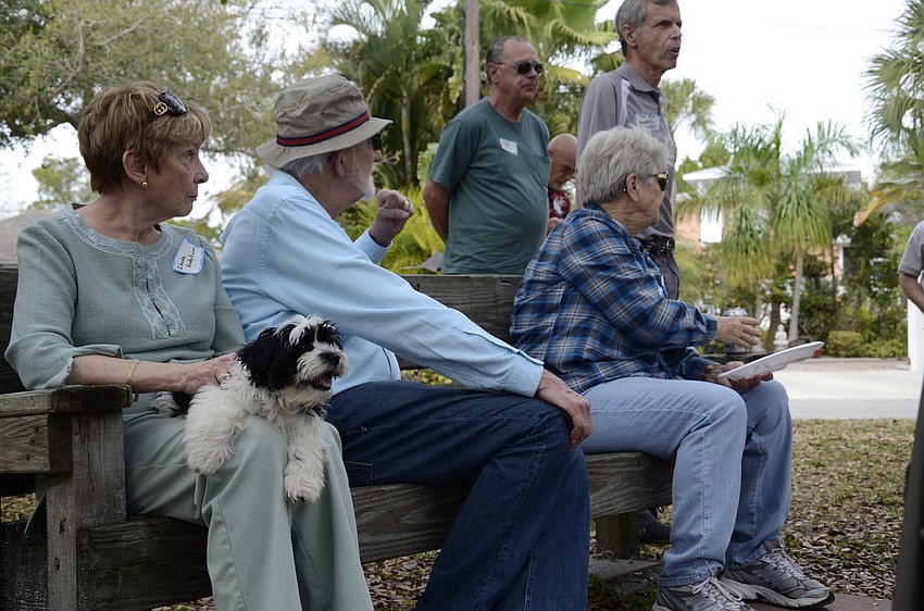 The Palm Island Neighborhood Association held a brief business meeting during the annual picnic.