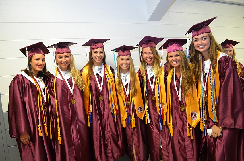 Ana Rodriguez, Julia Stringer, Alison Ruzbacki, Olivia Sinclair, Brooke Wiles, Arisley Saba and Mara Seat