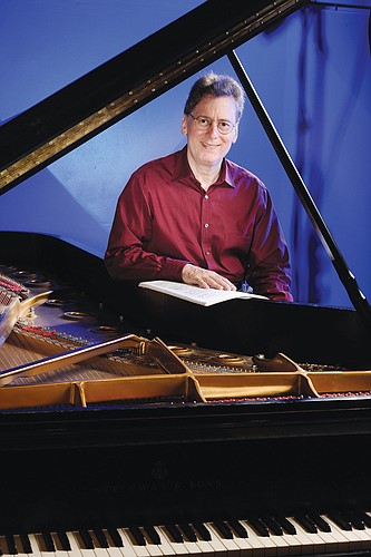 Robert Levin, current artistic director of the Sarasota Music Festival, will step down in 2017.