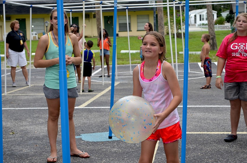 Madison Parks plays a round of 9 Square in the Air.