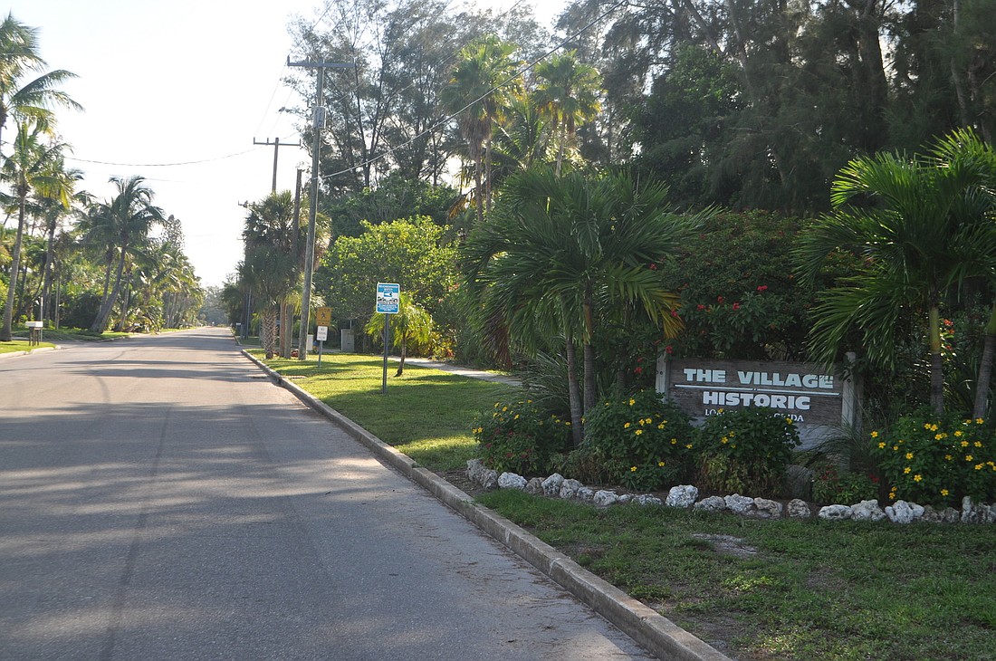 The Longbeach Village is home to two restaurants that bring traffic into the neighborhood during season.