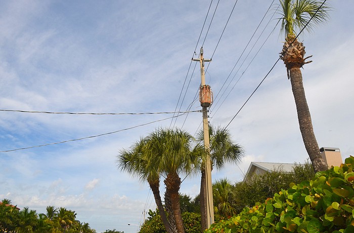 A proposal to bury underground utilities along Gulf of Mexico Drive got a jolt Monday, when the Longboat Key Town Commission on first reading to send two referenda questions to voters on first reading.