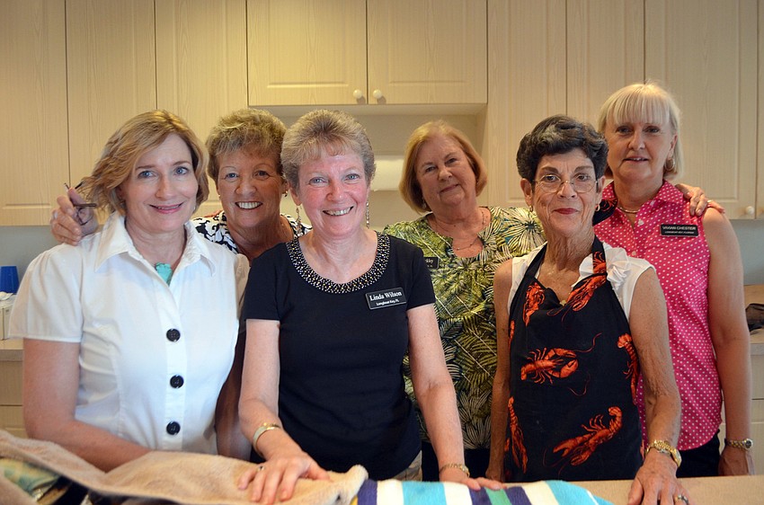 Diana Neely, Judy Strauss, Linda Wilson, Jean Buckley, Cheryl Fraser and Vivian Chester