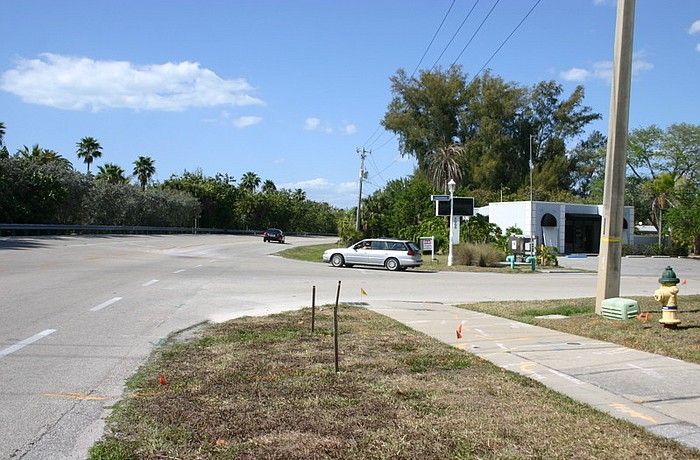 Traffic flow will be maintained during the entire length of the Broadway road improvement project.
