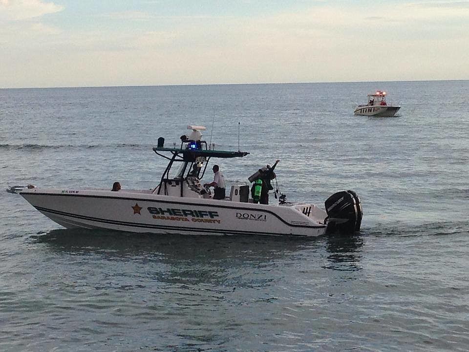 The Sarasota County SheriffÃ¢â‚¬â„¢s Office and local emergency personnel trolled the waters near Caspersen Beach Monday, after finding an abandoned dive flag.