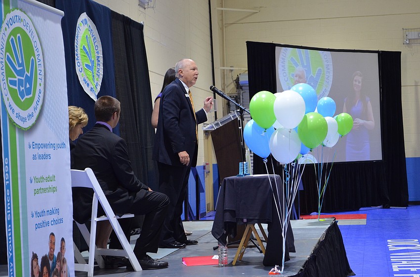 Scott Anderson of the Gulf Coast Community Foundation gives a presentation.