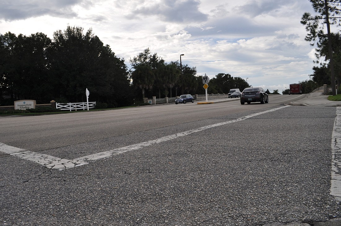 The section of Lakewood Ranch Boulevard roughly from State Road 70 south to University handles average daily traffic of 13,300 cars. Photo by Pam Eubanks