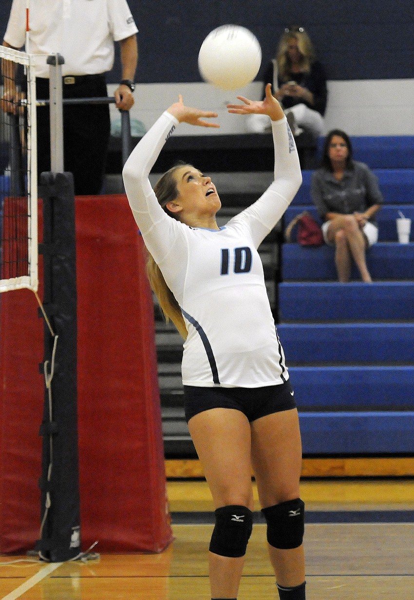 ODA setter Charlotte Dixon helped lead the Lady Thunder to a 25-14 victory in the first set.