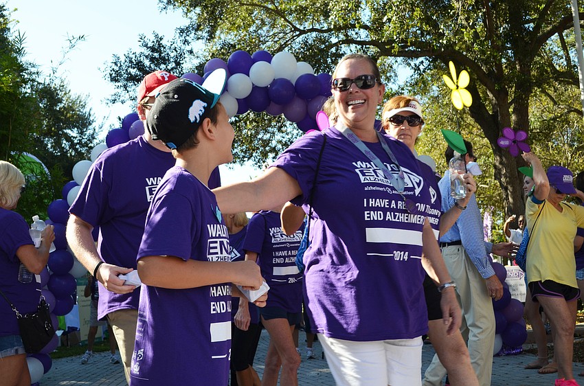 64 teams of walkers attended the Walk to End Alzheimerâ€™s Saturday morning.