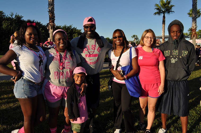 Destiny Goggins with Sherrisa, Jordan and Lazaro Sauchay and Dianna Burchett and Justina Welch walk with Steps for Steph.