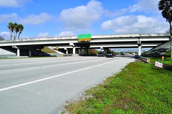 A double diverging diamond interchange has been proposed by the Florida Department of Transportation.