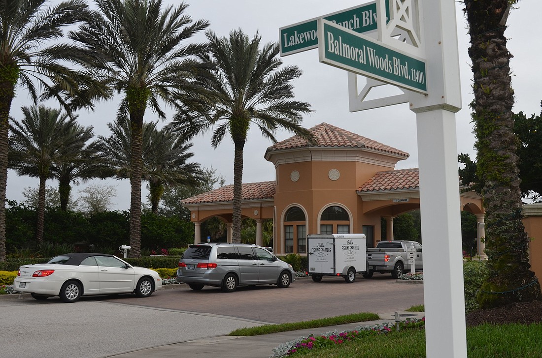 Cars back up at the Balmoral Woods Boulevard gate onto Lakewood Ranch Boulevard Jan. 16. Photo by Kurt Schultheis