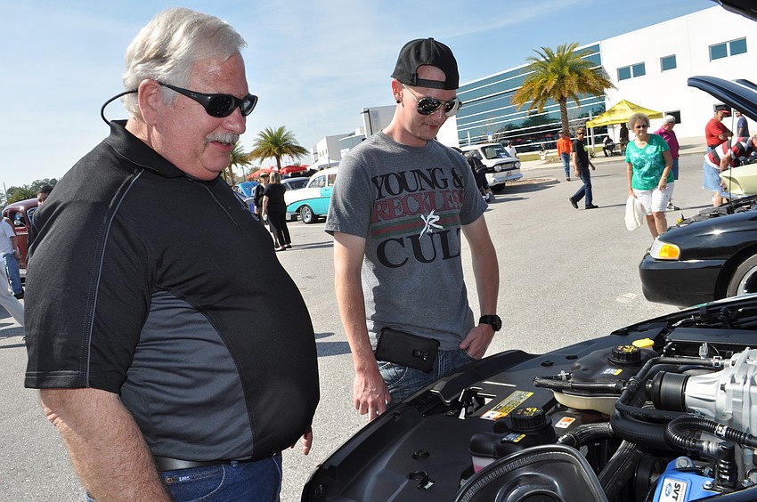 Lou Gagliardi answer's Sam Deangelo's questions about the engine in his 2014 Ford.