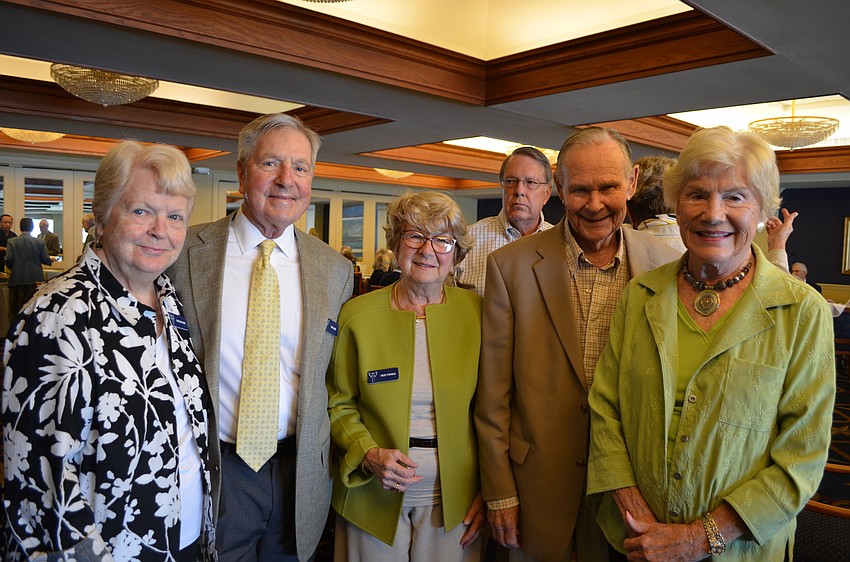 Carolyn and Don Judd, Heidi Thomas and Ann and Earl Mumford